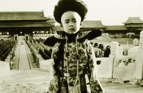 梦里不知身是客，觉后方识梦幻影