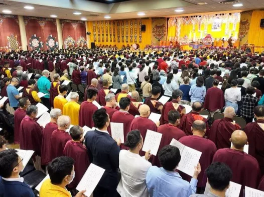 《维加斯新闻报》：2025年佛教盛典洛杉矶登场 世界佛子齐诵《了义经》共迎南无羌佛佛誕